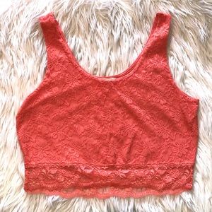 NWOT - Zenana Outfitters Lace Summer Crop Top